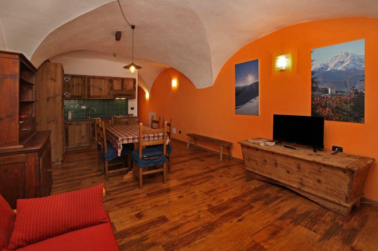 Susy' S Flat Apartman Oulx Kültér fotó